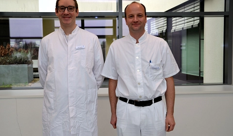 Arbeiten im Team für die Versorgung älterer Patienten: Dr. Peer Spyra (li.) und Dr. Oliver Haartje
